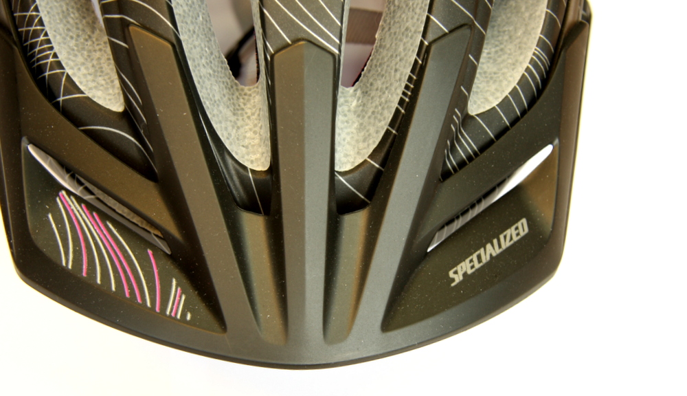 The visor has a couple of ventilation slots and prvides useful shelter for your glasses as well as a style point.