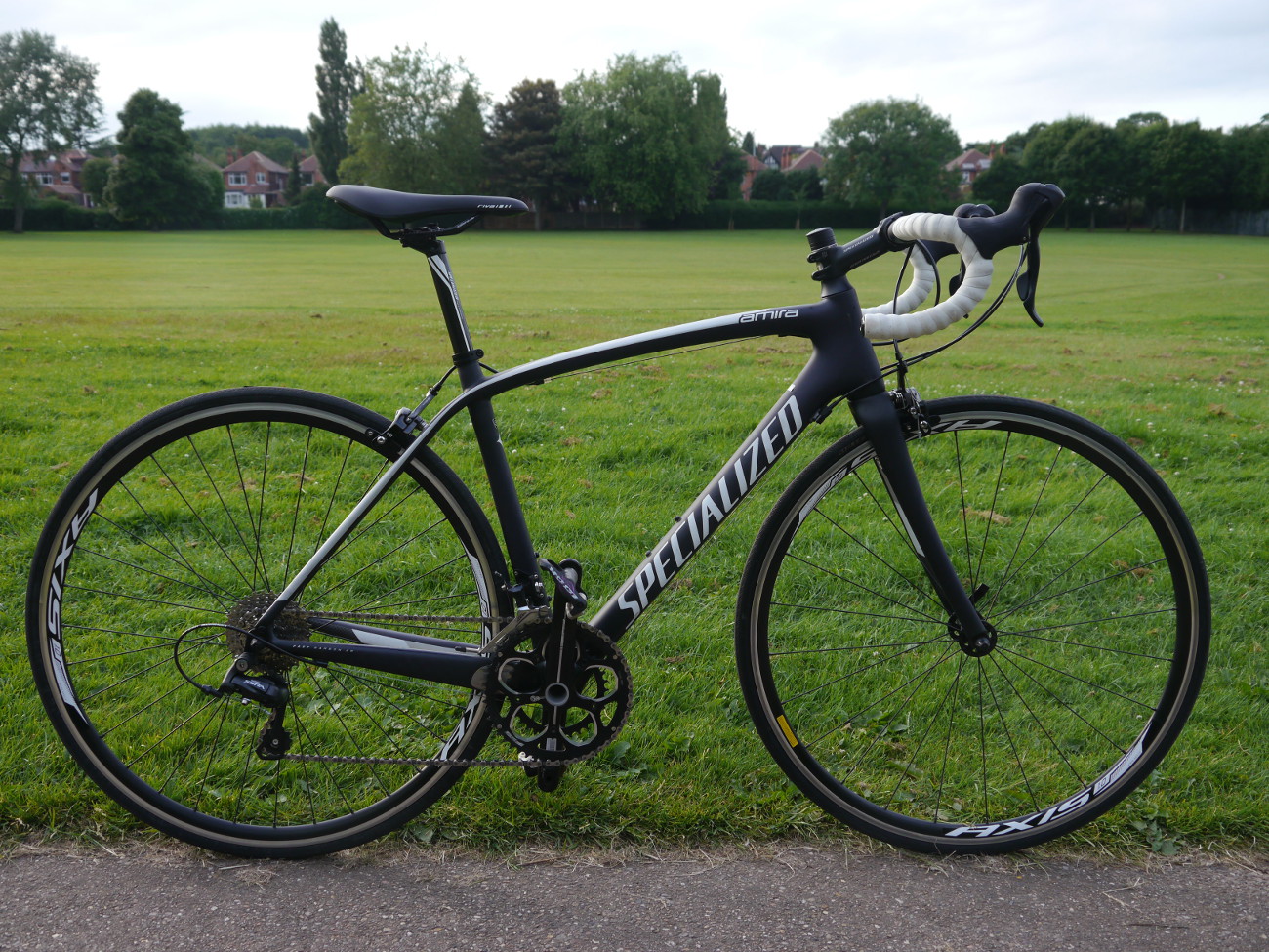Review: Specialized Amira 2014 Road Bike |